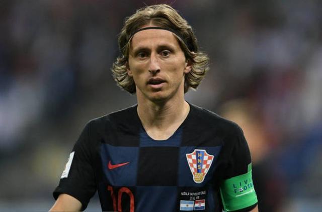 克瓦拉茨赫利亚激活巴黎圣日耳曼：大胜雷恩找回法甲节奏